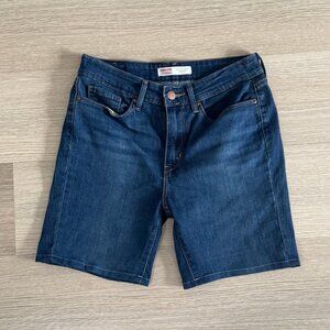 Signature by Levi Strauss & Co. Dark Wash Mid Rise Bermuda Short 28